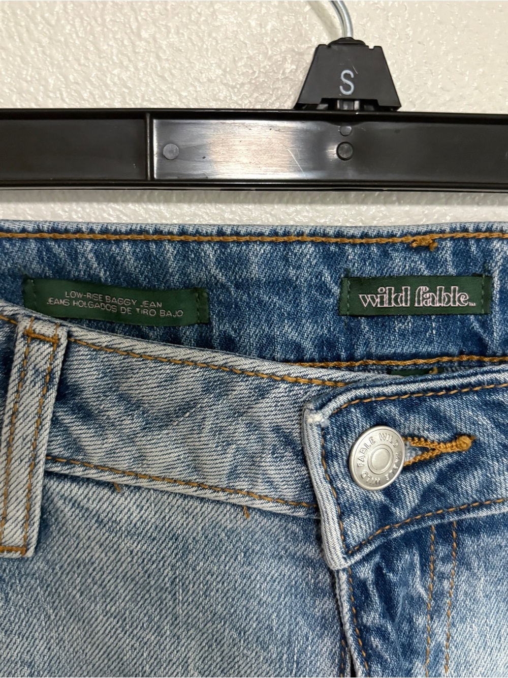 NEW Wild Fable Women’s Low Rise Baggy Jeans Size 12 Blue Denim Light Wash - Picture 5 of 7